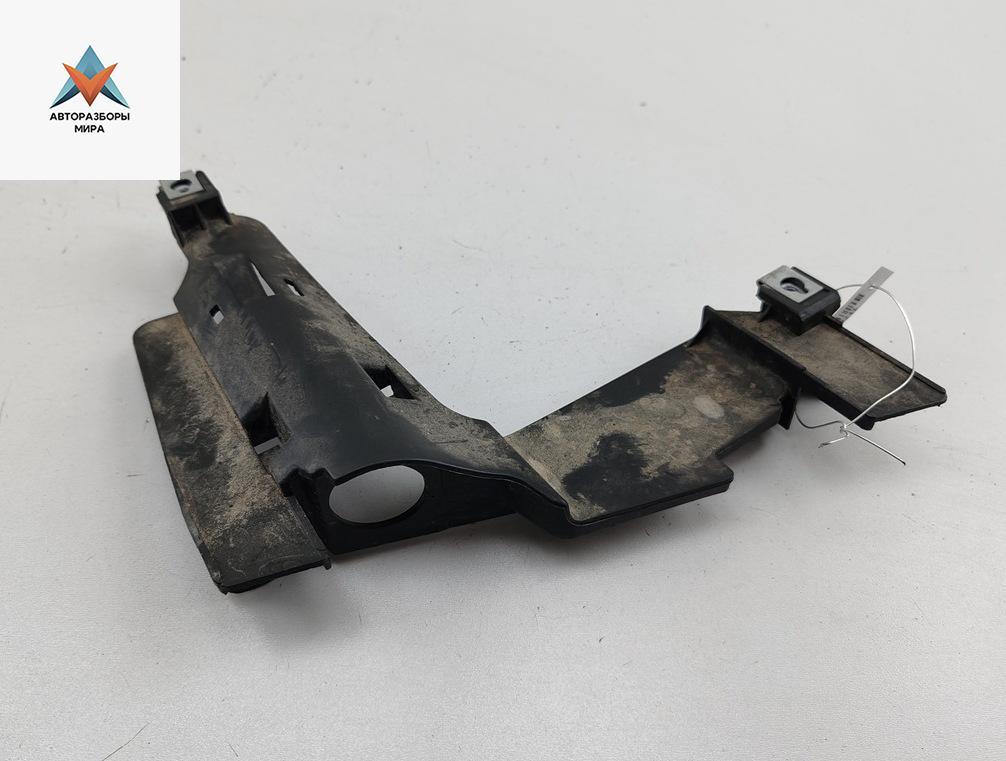 крепление фары правой BMW 3 серия E46 1999, 2.8 л., бензин, МКПП, синий, седан, 324441120R - фото №1