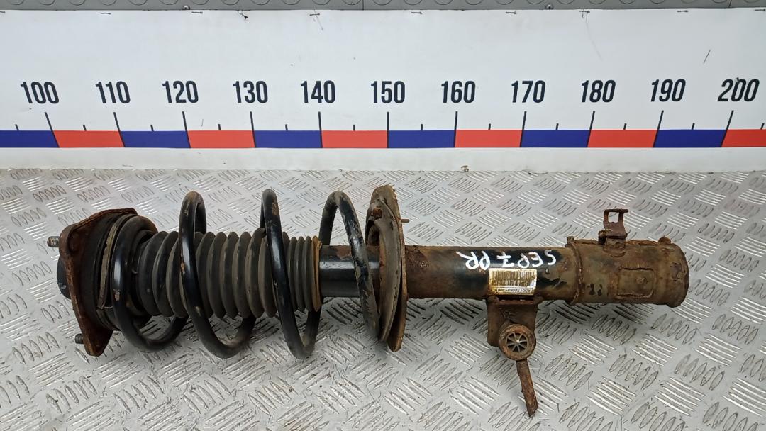 Стойка Hyundai ix35 1 поколение 2012, 1.7 л., дизель, МКПП, внедорожник 5 дв., 546613U010, 546302Y350, 546102Y100 - фото №1