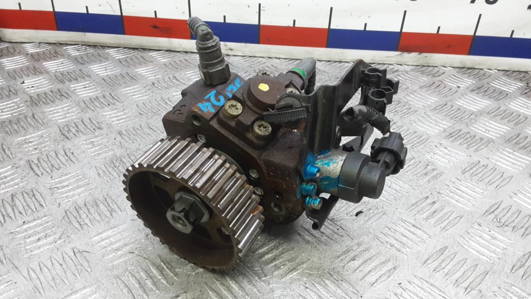 ТНВД Peugeot 308 T7 2008, 1.6 л., дизель, МКПП, хетчбэк 5 дв., 9683703780 - фото №1