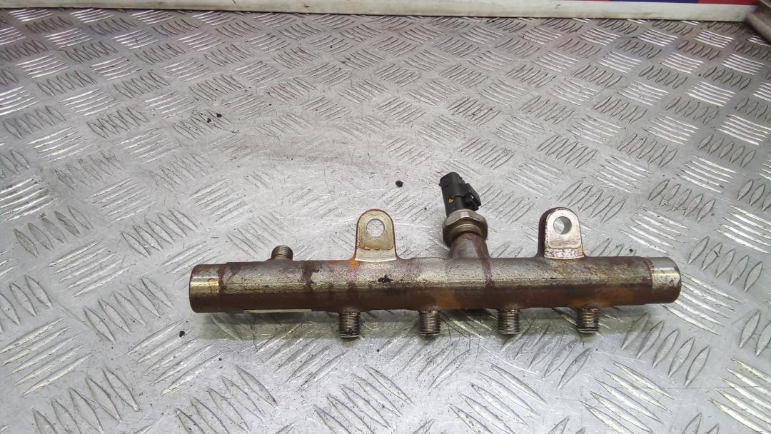 топливная рампа Renault Megane 3 поколение 2009, 1.5 л., дизель, МКПП, хетчбэк 5 дв., A2C27000234 - фото №1