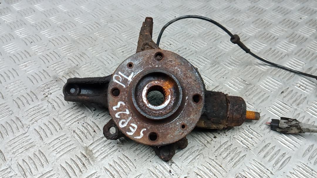 ступица передняя левая Citroen C4 Picasso 1 поколение 2008, 1.6 л., дизель, МКПП, минивэн - фото №1