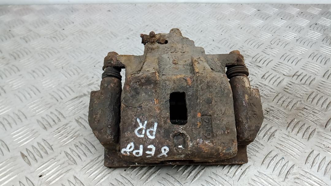 суппорт передний правый Lexus RX 3 поколение 2008, 3.3 л., бензин, АКПП, внедорожник 5 дв. - фото №1