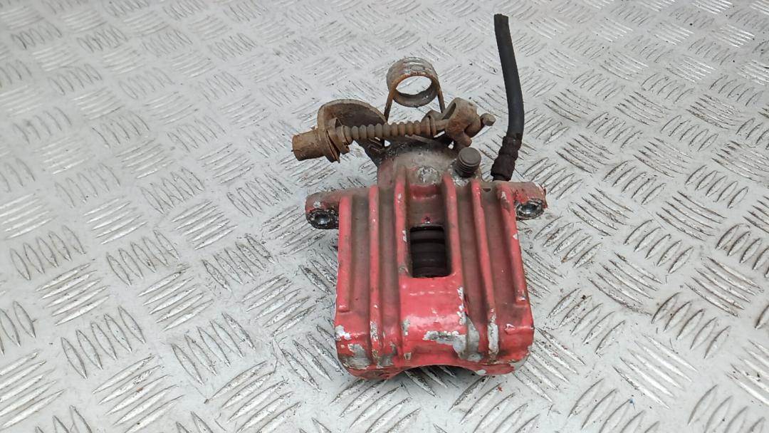 суппорт задний правый Audi A4 B6 2003, 1.9 л., TDi PD, дизель, МКПП, седан, 8E0615424G - фото №1