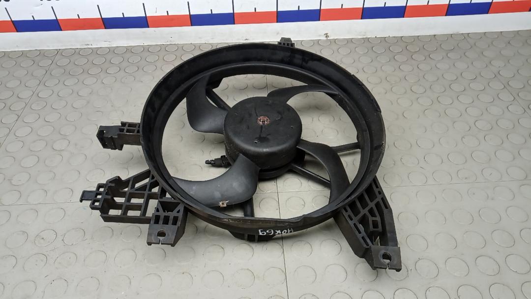 вентилятор радиатора Nissan Note E11 2007, 1.4 л., бензин, МКПП, хетчбэк 5 дв. - фото №1