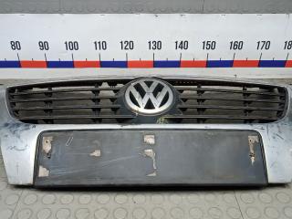 решетка радиатора Volkswagen Passat B6 2008, 2.0 л., дизель, МКПП, седан, 3C0853651AD