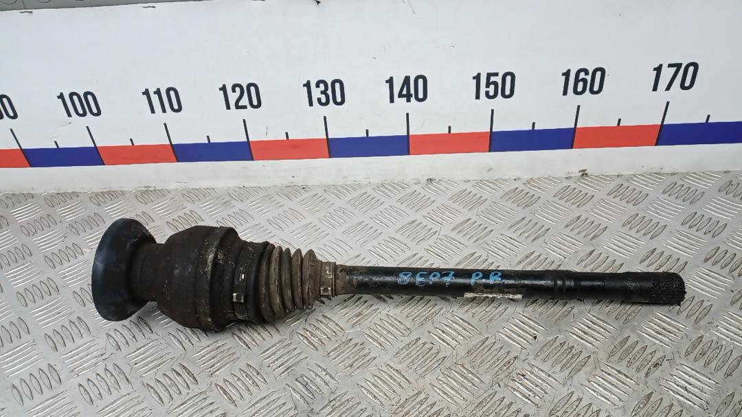 полуось передняя правая (приводной вал, ШРУС) Volkswagen Tiguan 1 поколение 2009, 2.0 л., дизель, МКПП, внедорожник 5 дв., 5N0407764K - фото №1