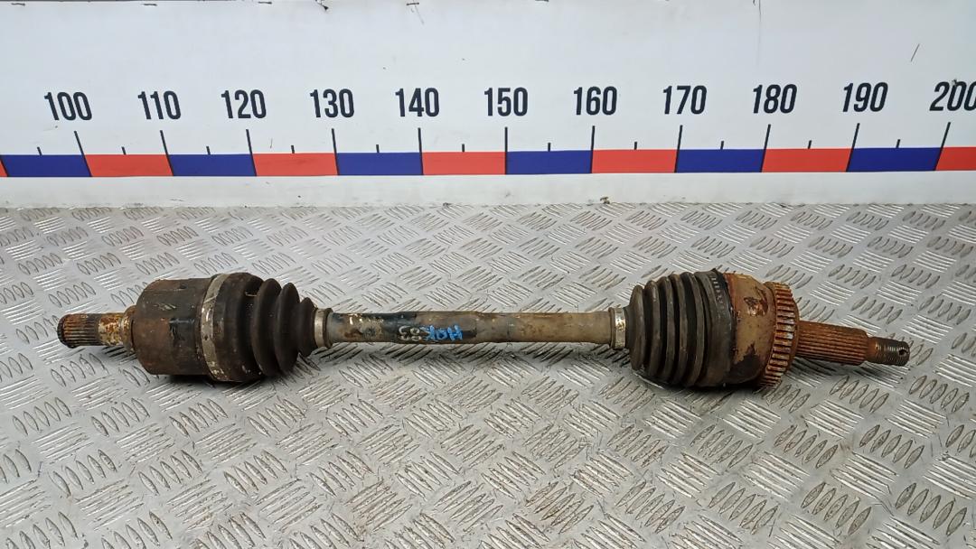 полуось передняя левая (приводной вал, ШРУС) Kia Sportage 3 поколение 2013, 1.7 л., дизель, МКПП, внедорожник 5 дв., 495002Y900 - фото №1