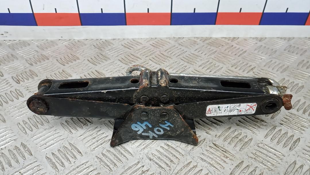 домкрат Citroen Berlingo 2 поколение (B9) 2010, 1.6 л., дизель, МКПП - фото №1