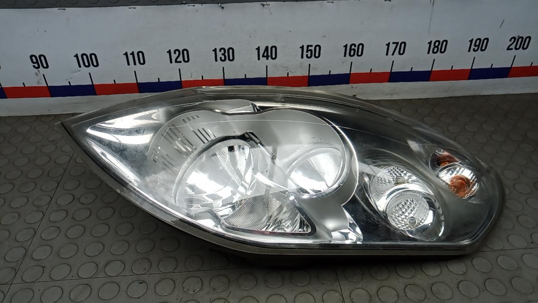 фара левая Opel Movano 2 поколение (B) 2013, 2.3 л., дизель, МКПП, микроавтобус - фото №1