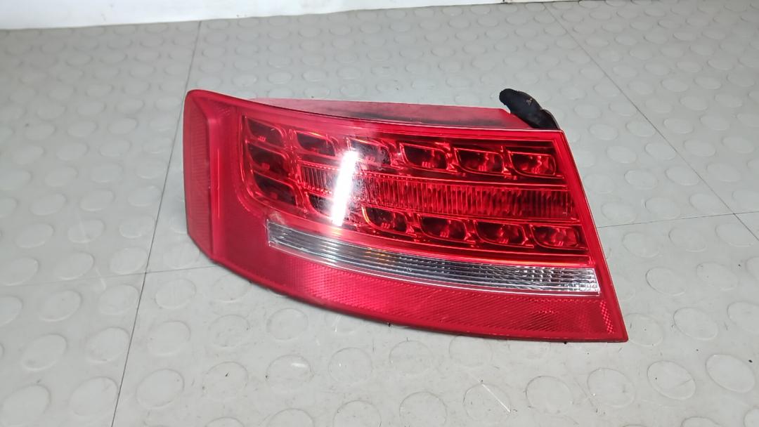 фонарь задний левый Audi A5 8T 2010, 1.8 л., бензин, МКПП, купе, 8T0945095D - фото №1
