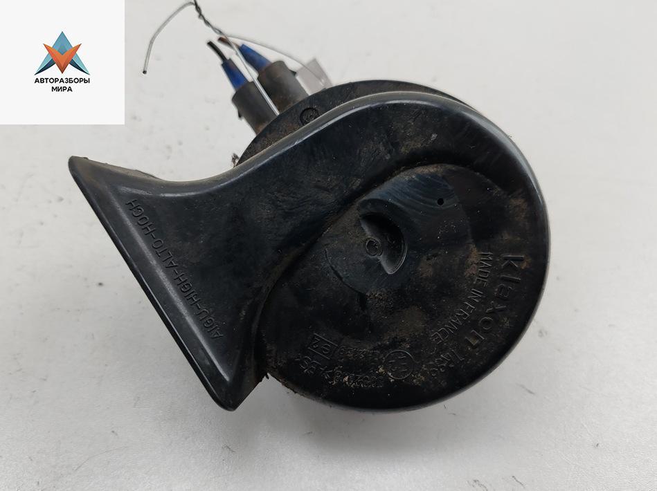 сигнал (клаксон) Audi A4 B5 1997, 1.8 л., бензин, МКПП, серый, универсал, 0092018 - фото №1