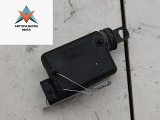 Активатор (привод) замка двери задней левой Dacia (Renault) Logan 2006, 1.4 л., бензин, МКПП, синий, седан