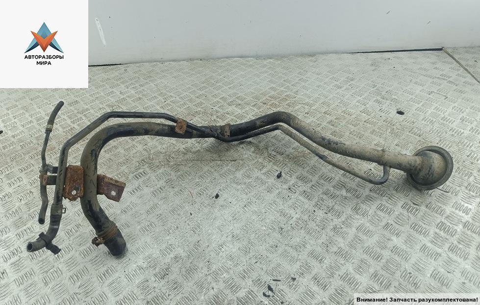 горловина топливного бака Nissan Murano Z50 2005, 3.5 л., бензин, АКПП, серый, внедорожник 5 дв. - фото №1