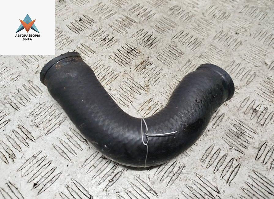 патрубок радиатора BMW 5 серия E39 1996, 2.5 л., бензин - фото №1