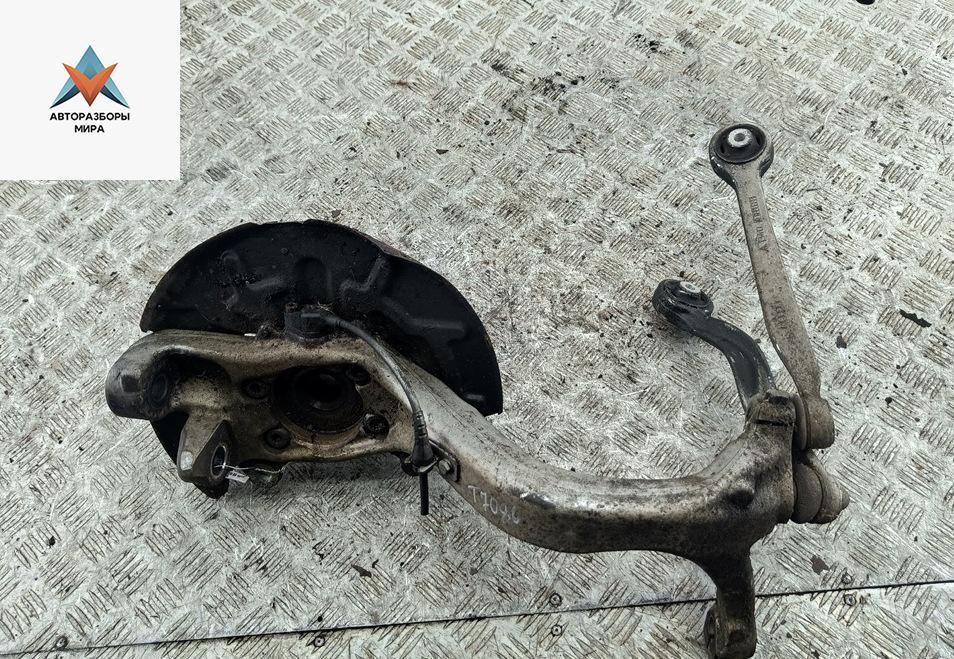 ступица передняя правая Audi A4 B6 2001, 2.0 л., бензин, МКПП, серый, седан - фото №1