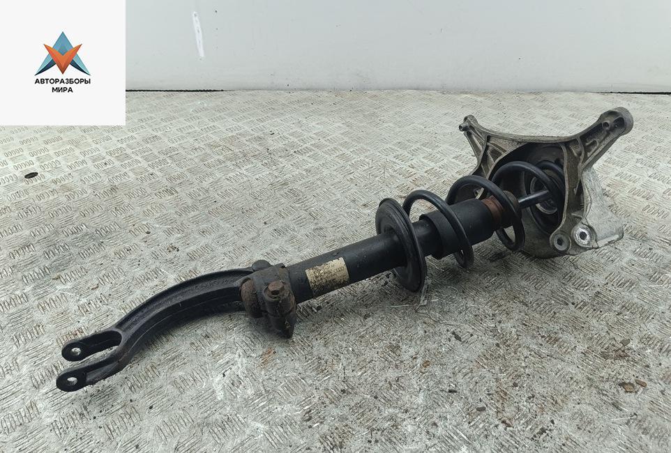 стойка передняя Audi A4 B8/8K 2009, 2.0 л., дизель, МКПП, чёрный, универсал, 8T0413031AF - фото №1