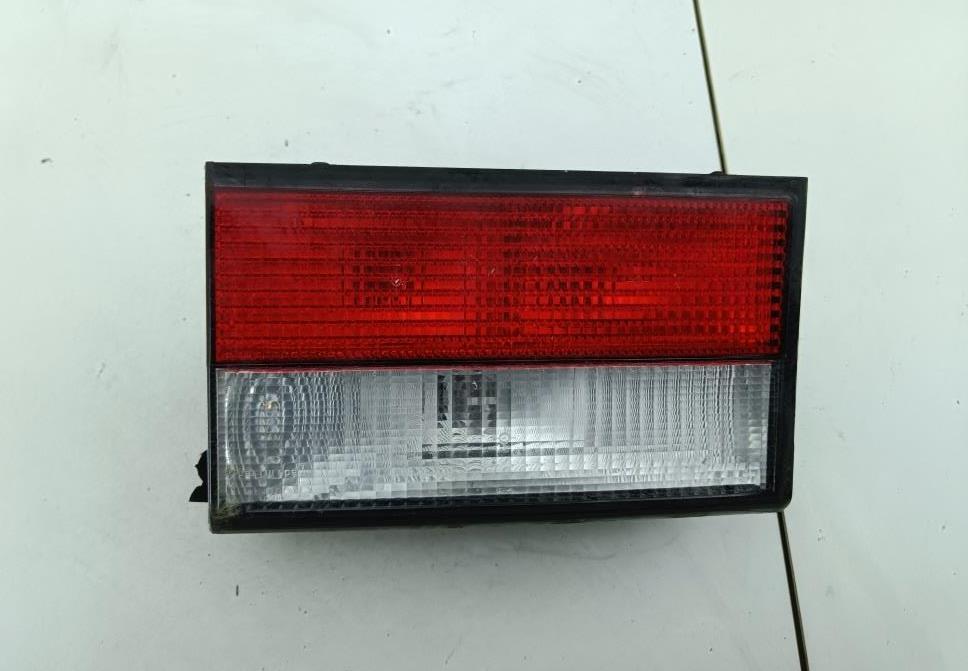 фонарь крышки багажника правый Citroen Xantia 1999, 2.0 л., бензин, МКПП, зелёный, хетчбэк 5 дв.