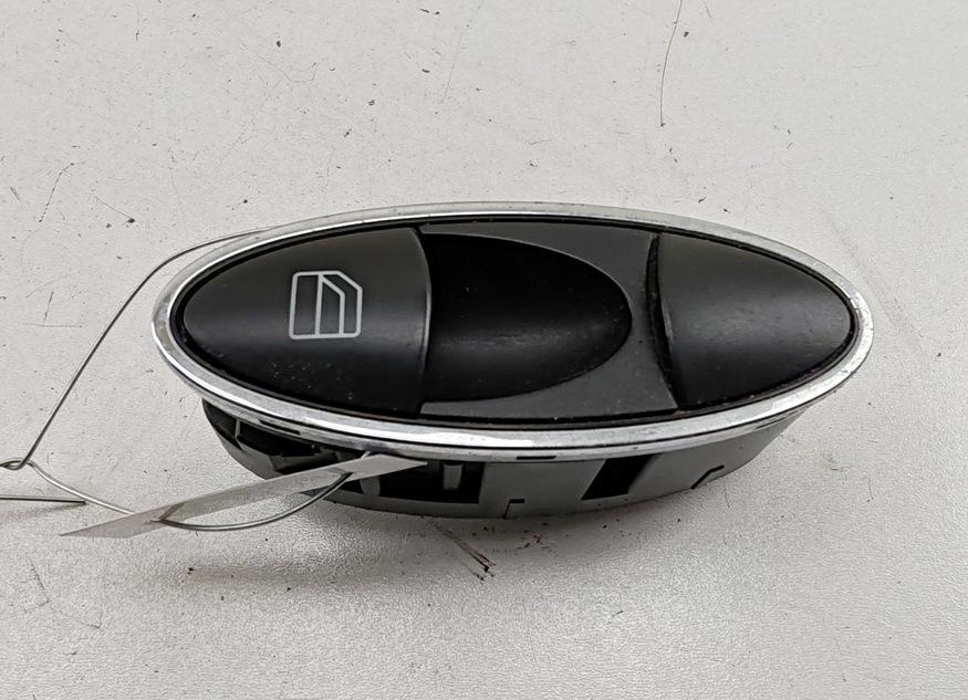 кнопка стеклоподъемника заднего левого Mercedes-Benz CLS-Class C219 2005, 3.5 л., бензин, АКПП, чёрный, седан, 2118219958