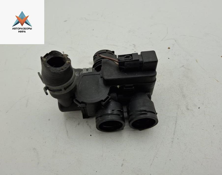 кран отопителя (печки) Mercedes-Benz CLS-Класс C219 2005, 3.5 л., бензин, АКПП, чёрный, седан, 2118320684 - фото №1