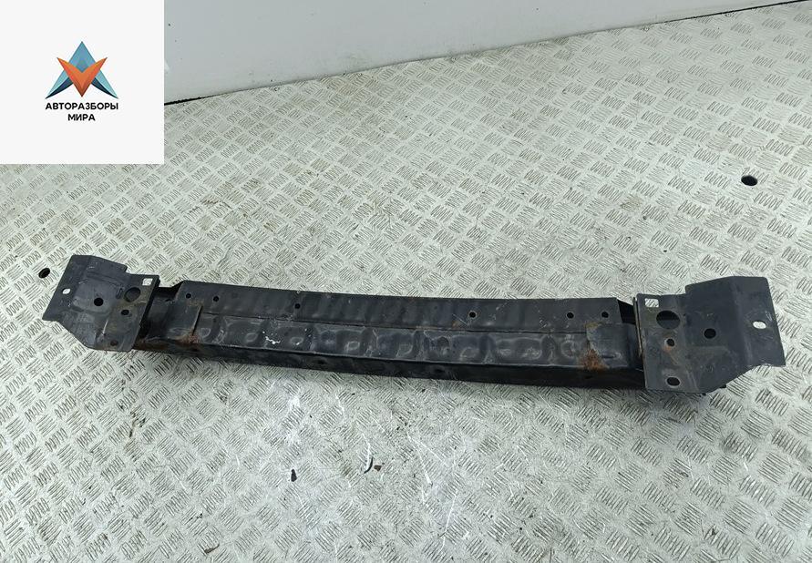 усилитель бампера переднего Mitsubishi Outlander 1 поколение 2006, 2.0 л., бензин, МКПП, чёрный, внедорожник 5 дв. - фото №1