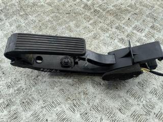 педаль Mercedes-Benz CLS-Класс C219 2005, 3.5 л., бензин, АКПП, чёрный, седан, 2115000604
