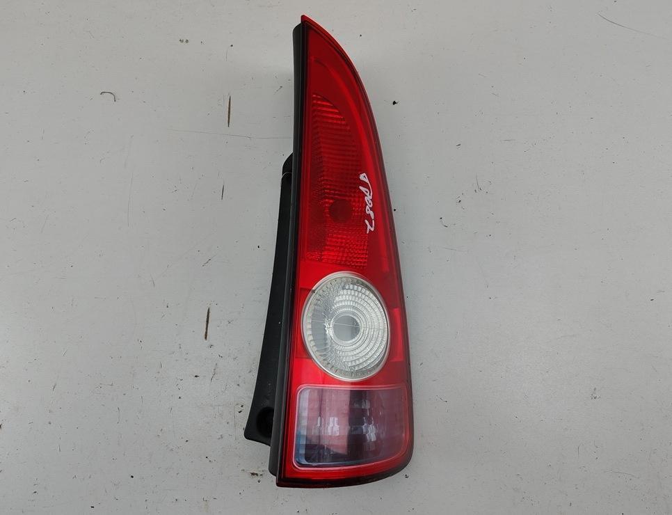 фонарь задний правый Renault Espace 4 поколение 2004, 2.2 л., дизель, МКПП, чёрный, минивэн, 8200027152 - фото №1