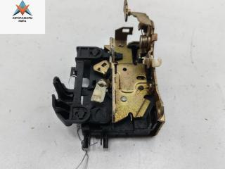 замок двери передней правой Renault Megane 1 поколение 1996, 1.6 л., бензин, МКПП, красный, хетчбэк 5 дв., 041296B