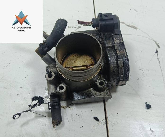 заслонка дроссельная Audi A4 B6 2001, 2.0 л., бензин, МКПП, серый, седан - фото №1