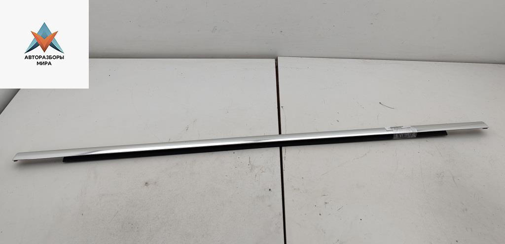 Молдинг стекла двери задней левой наружный Volkswagen Passat B6 2007, 2.0 л., дизель, АКПП, синий, универсал, 3C9839475B - фото №1