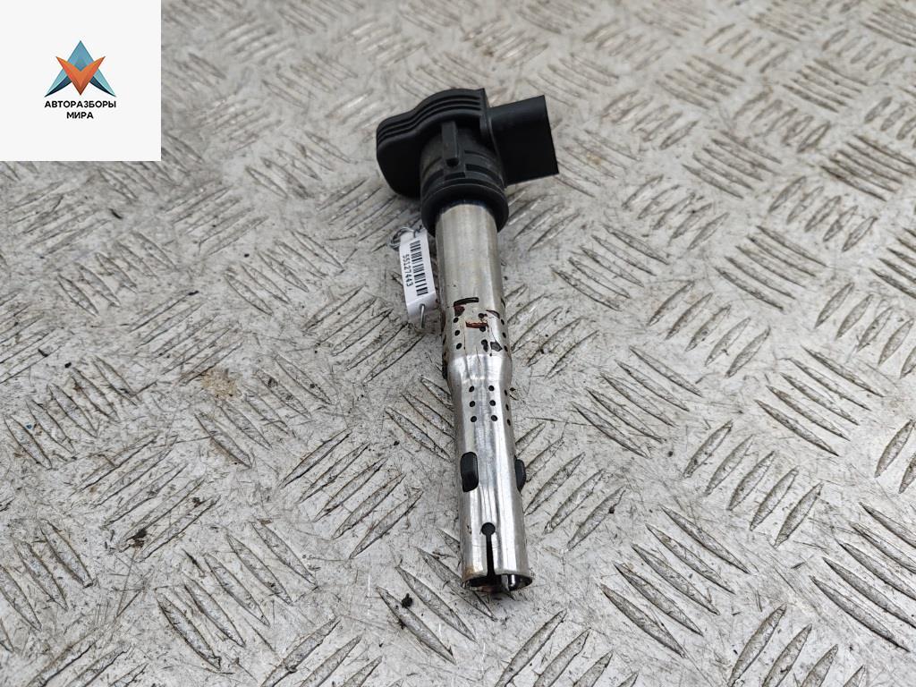 катушка зажигания Volkswagen Passat B6 2008, 1.8 л., бензин, МКПП, синий, универсал, 07K905715D - фото №1