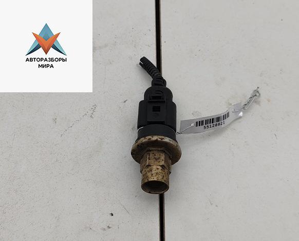 датчик кондиционера Volkswagen Touran 1 поколение 2005, 2.0 л., бензин, МКПП, красный, минивэн, 1J0959126 - фото №1