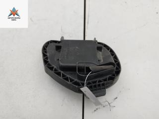 Крышка (заглушка) задняя фары Volkswagen Touran 1 поколение 2005, 2.0 л., бензин, МКПП, красный, минивэн, 1305239235