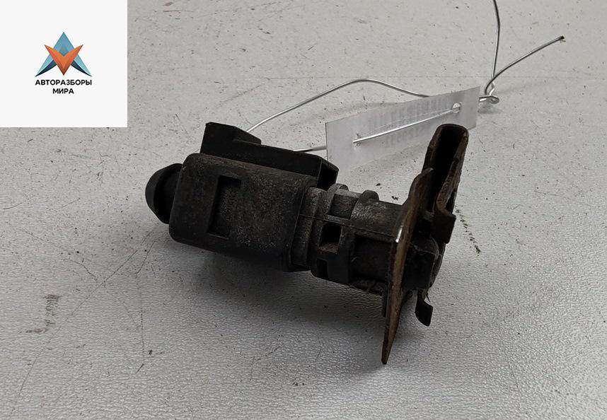 датчик температуры Volkswagen Golf 4 поколение 2000, 1.4 л., бензин, МКПП, синий, хетчбэк 5 дв. - фото №1