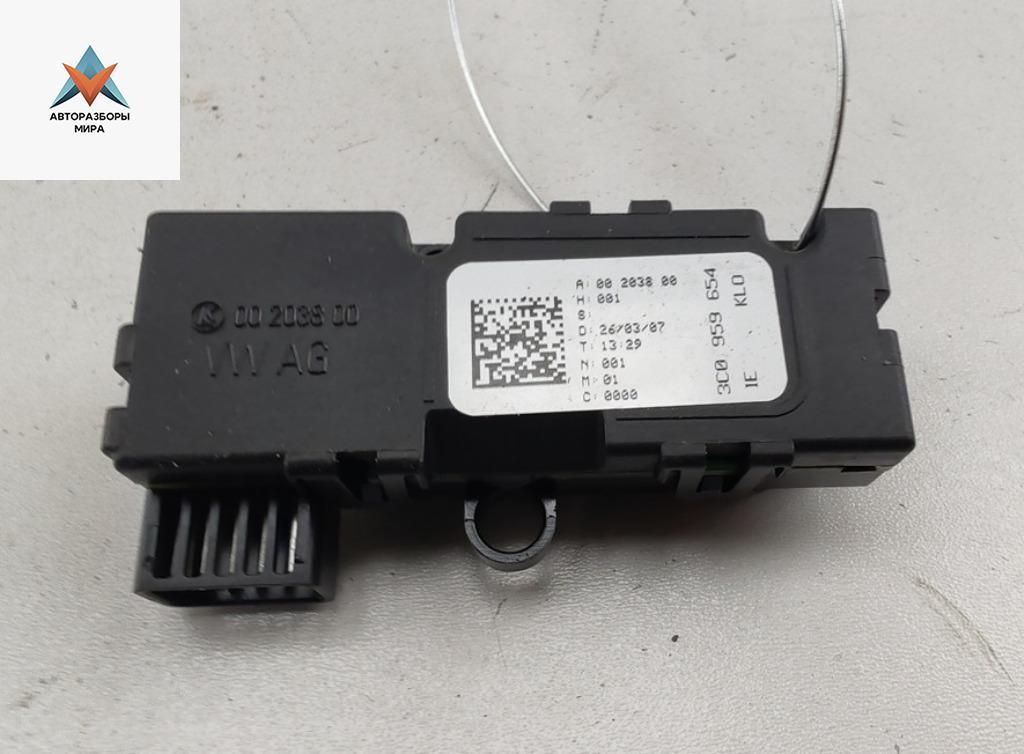 блок управления (другие) Volkswagen Passat B6 2007, 2.0 л., дизель, АКПП, синий, универсал, 3C0959654 - фото №1