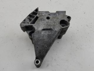 кронштейн двигателя Volkswagen Touran 2005, 2.0 л., дизель, АКПП, чёрный, минивэн, 03G199207A