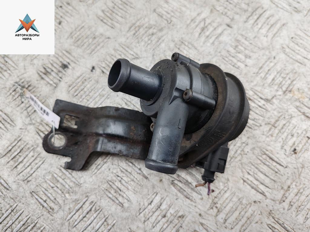 Насос водяной дополнительный Volkswagen Passat B6 2008, 1.8 л., бензин - фото №1