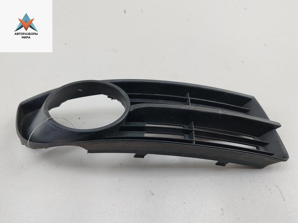 рамка фары противотуманной правой Volkswagen Touran 1 поколение 2005, 2.0 л., бензин, МКПП, красный, минивэн, 1T0853666A - фото №1