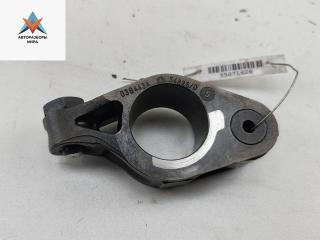 коромысло клапана (рокер) Volkswagen Touran 1 поколение 2005, 2.0 л., дизель, АКПП, чёрный, минивэн, 038443A