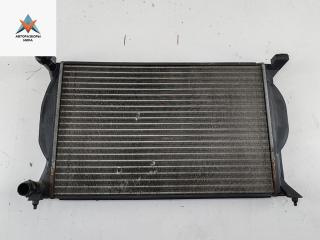 радиатор охлаждения Audi A4 B6 2001, 2.0 л., бензин, МКПП, серый, седан, 8E0121251