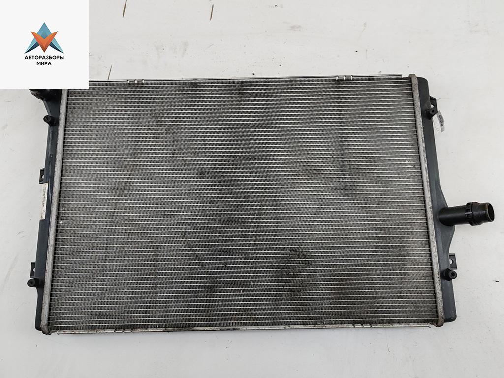 радиатор охлаждения Volkswagen Passat B6 2009, 2.0 л., дизель, МКПП, синий, универсал, 3C0121253AR - фото №1