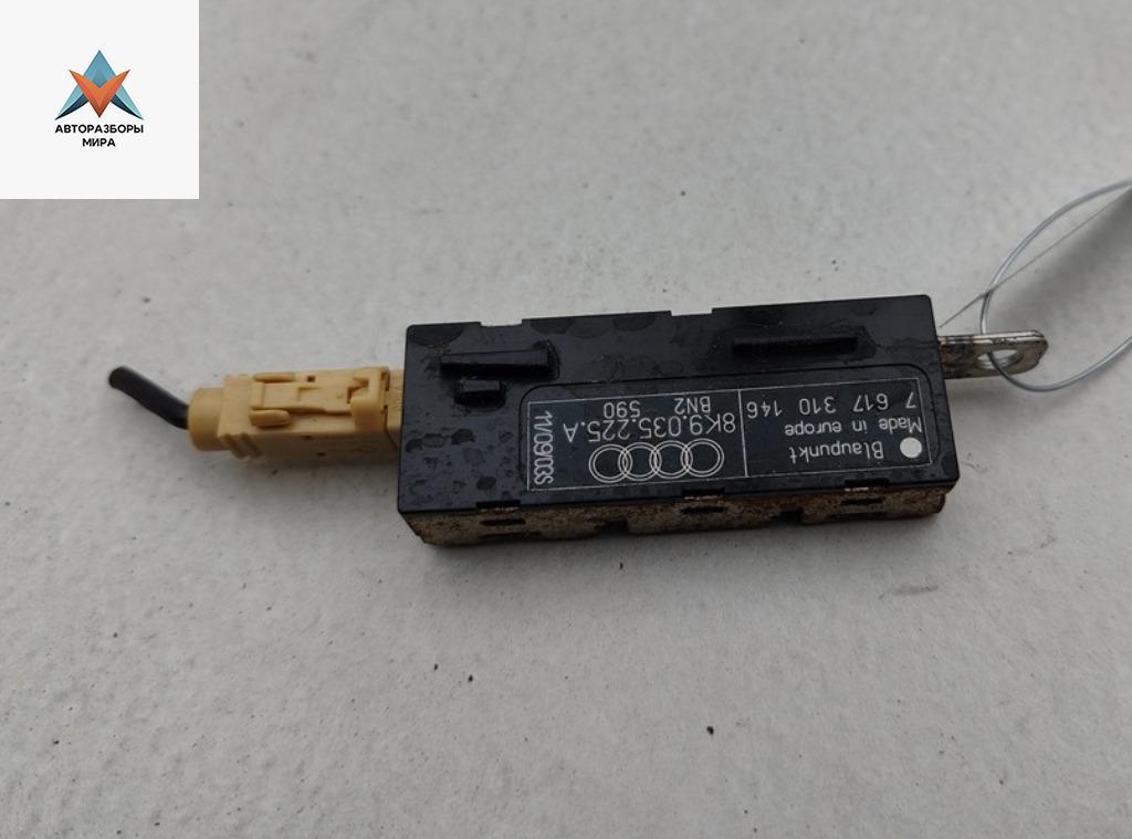 антенна Audi A4 B8/8K 2009, 2.0 л., дизель, МКПП, чёрный, универсал, 8K9035225A - фото №1