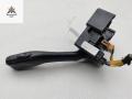 переключатель дворников Audi A6 4B/C5 1999, 2.4 л., бензин, АКПП, чёрный, универсал, 4B0953503H - фото №2