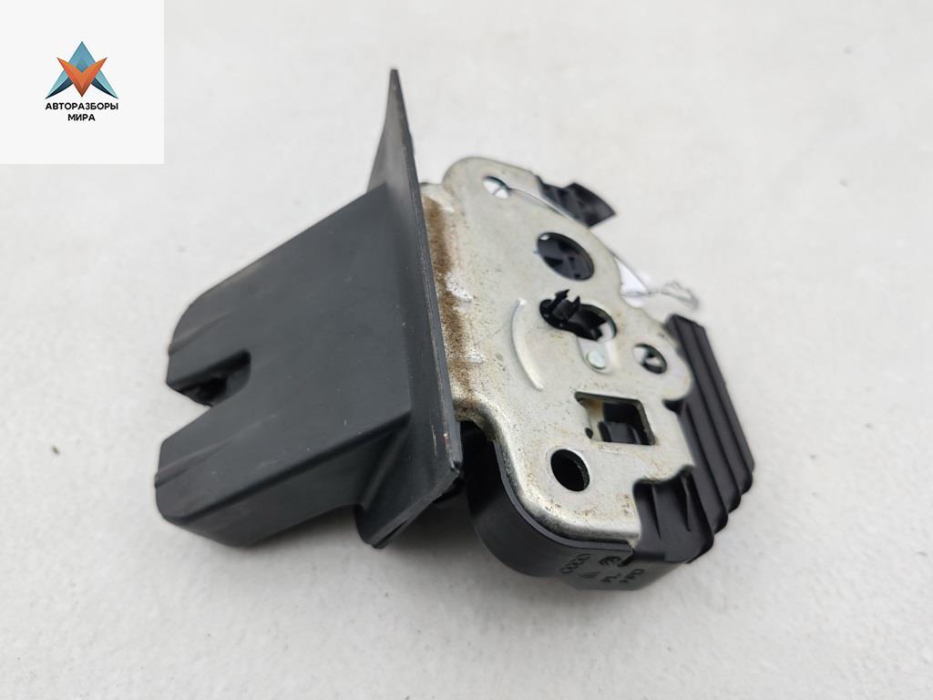 замок багажника Audi A4 B8/8K 2009, универсал - фото №1