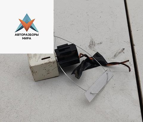 реле (прочие) Ford Transit 6 поколение 2005, 2.0 л., дизель, МКПП, красный, микроавтобус, 93AG13150AA - фото №1