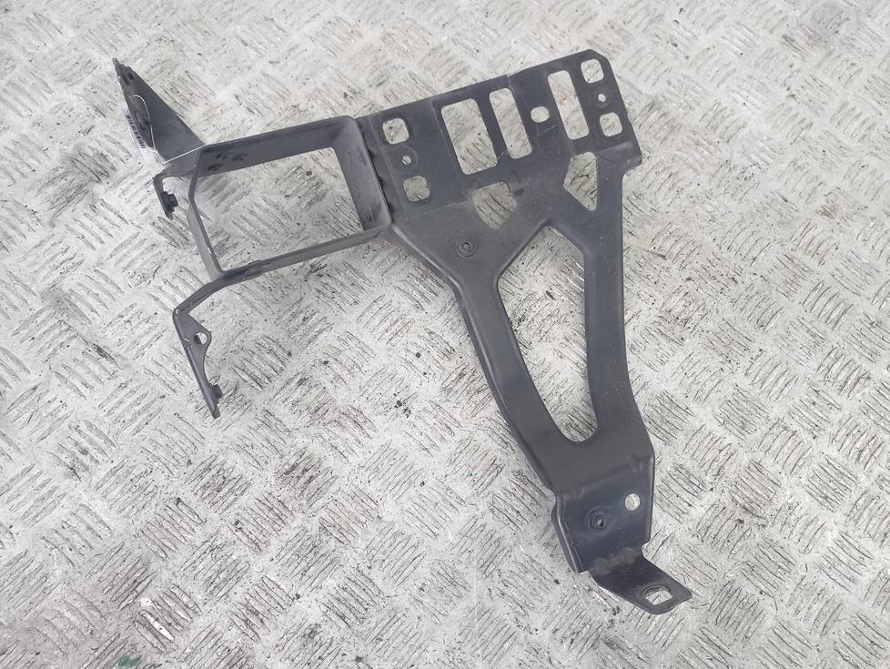 Рамка радиатора BMW 5 E60/E61 2005, 2.5 л., дизель, АКПП, серый, универсал, 51647163483, 7163483
