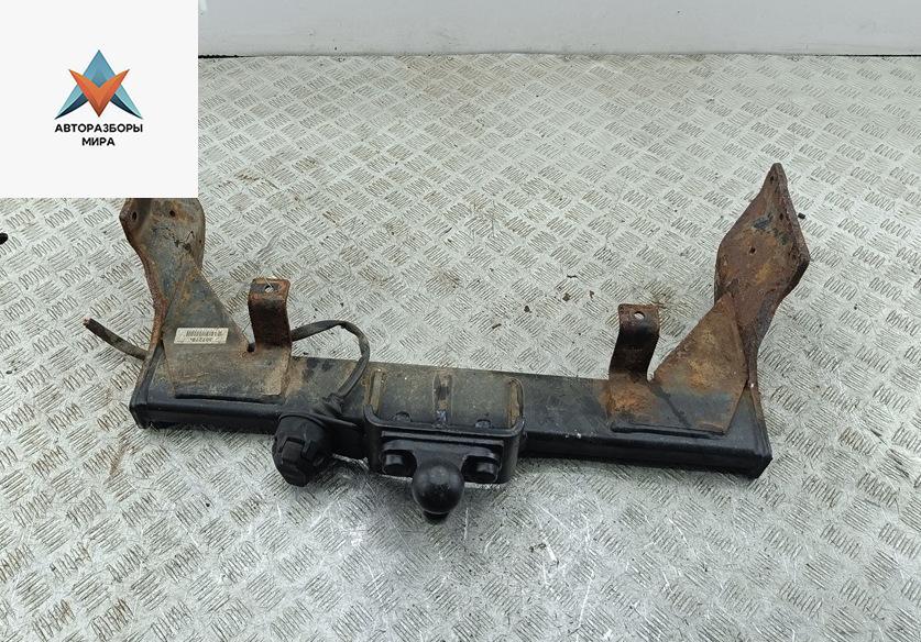 прицепное устройство (фаркоп) Ford Transit 6 поколение 2005, 2.0 л., дизель, МКПП, белый, микроавтобус - фото №1