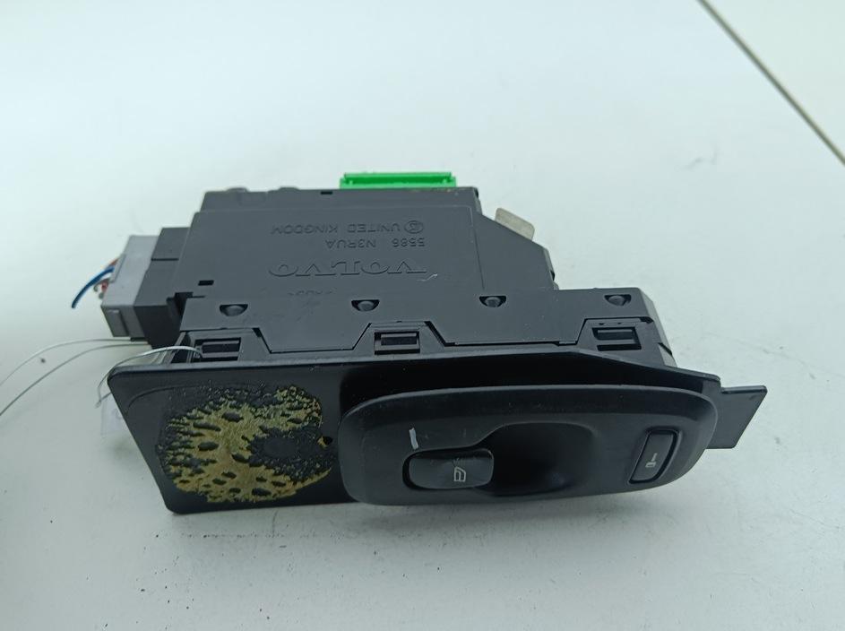 кнопка стеклоподъемника переднего правого Volvo V70 2005, 2.4 л., бензин, МКПП, синий, универсал, 30746075