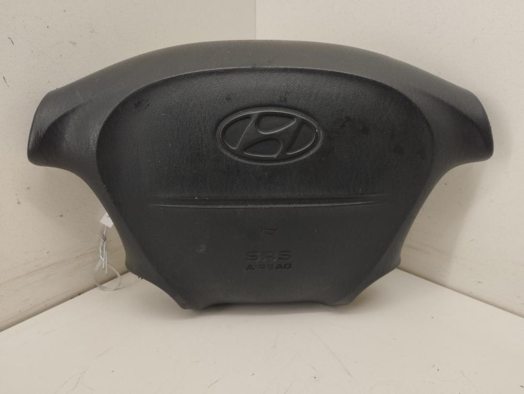 подушка безопасности водителя Hyundai H-1 Starex 2006, 2.5 л., дизель, МКПП, белый, минивэн, SA1002900-01