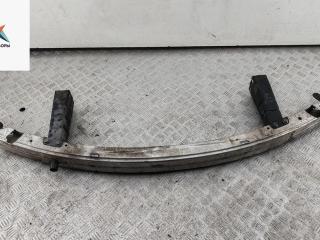 усилитель бампера переднего Mercedes-Benz CLS-Класс C219 2005, 3.5 л., бензин, АКПП, чёрный, седан