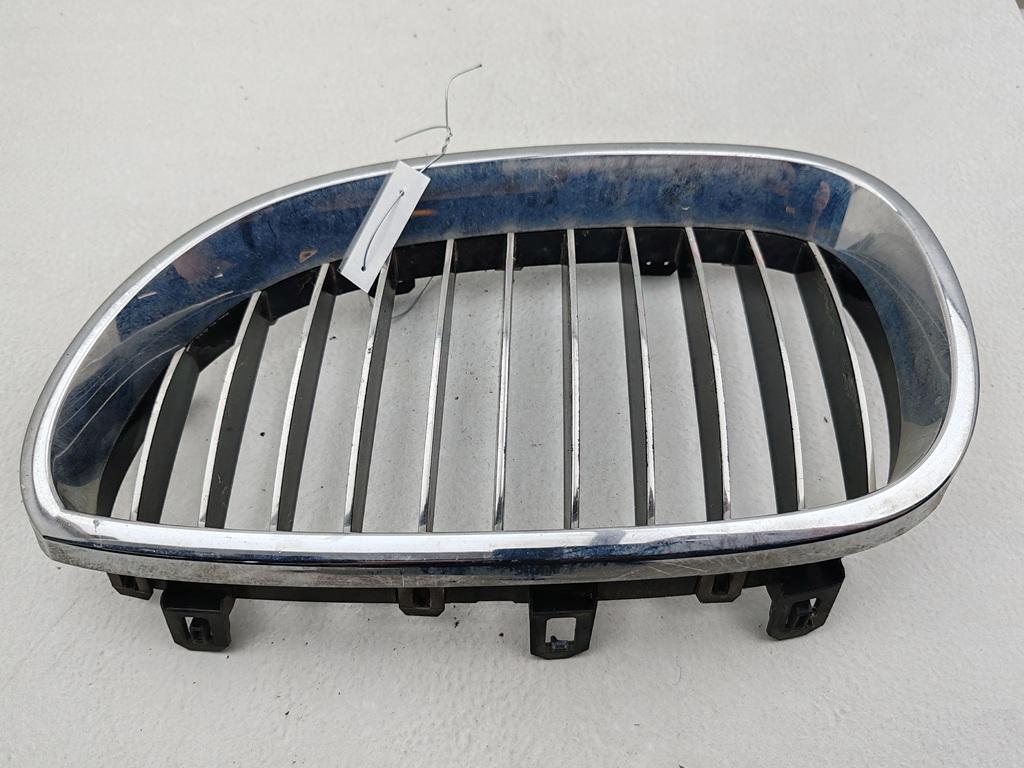 решетка радиатора BMW 5 E60/E61 2005, серый, универсал, 10627110